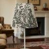 Vintage Toile de Jouy Desenli Beyaz Ayaklı Abajur Masa Lambası El Yapımı Kumaş Yüksek Kalite
